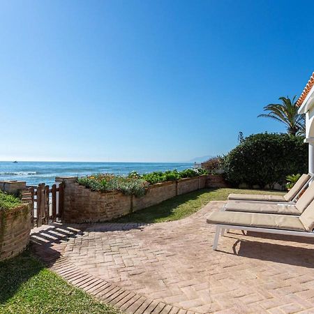 Charming Villa On The Seafront Marbella Exterior photo