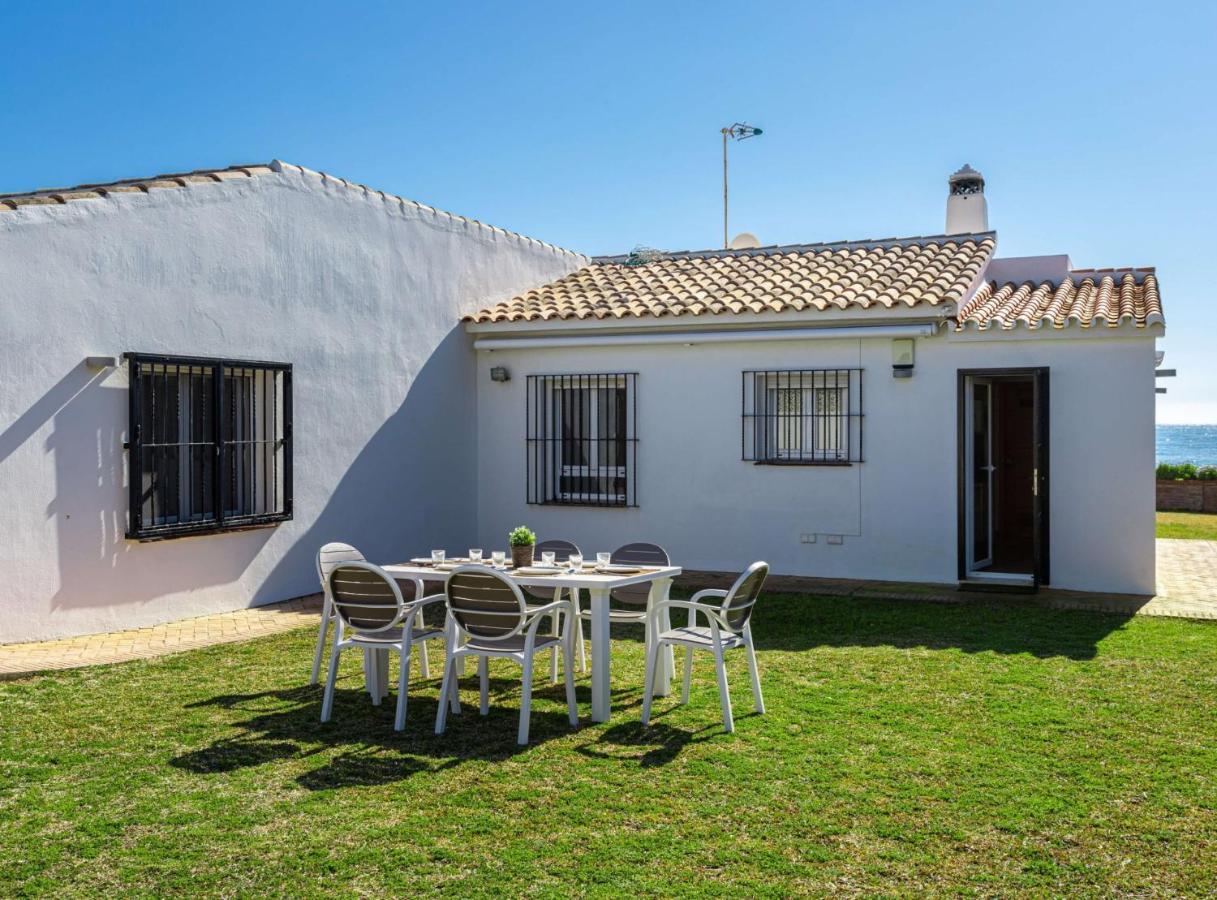 Charming Villa On The Seafront Marbella Exterior photo